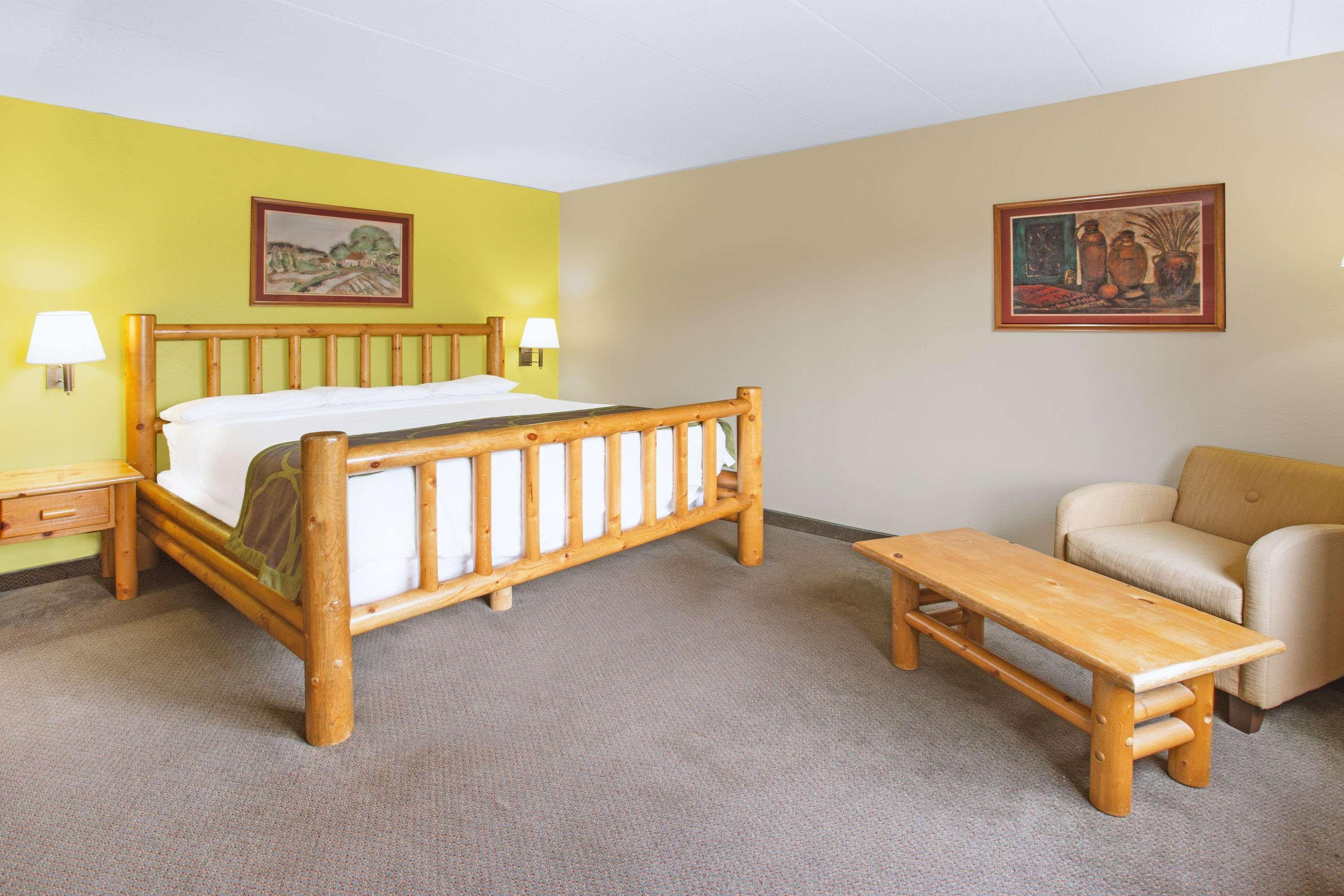 Hotel Super 8 By Wyndham Davenport Extérieur photo