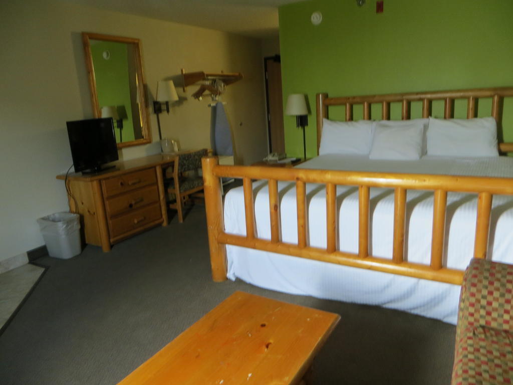 Hotel Super 8 By Wyndham Davenport Extérieur photo